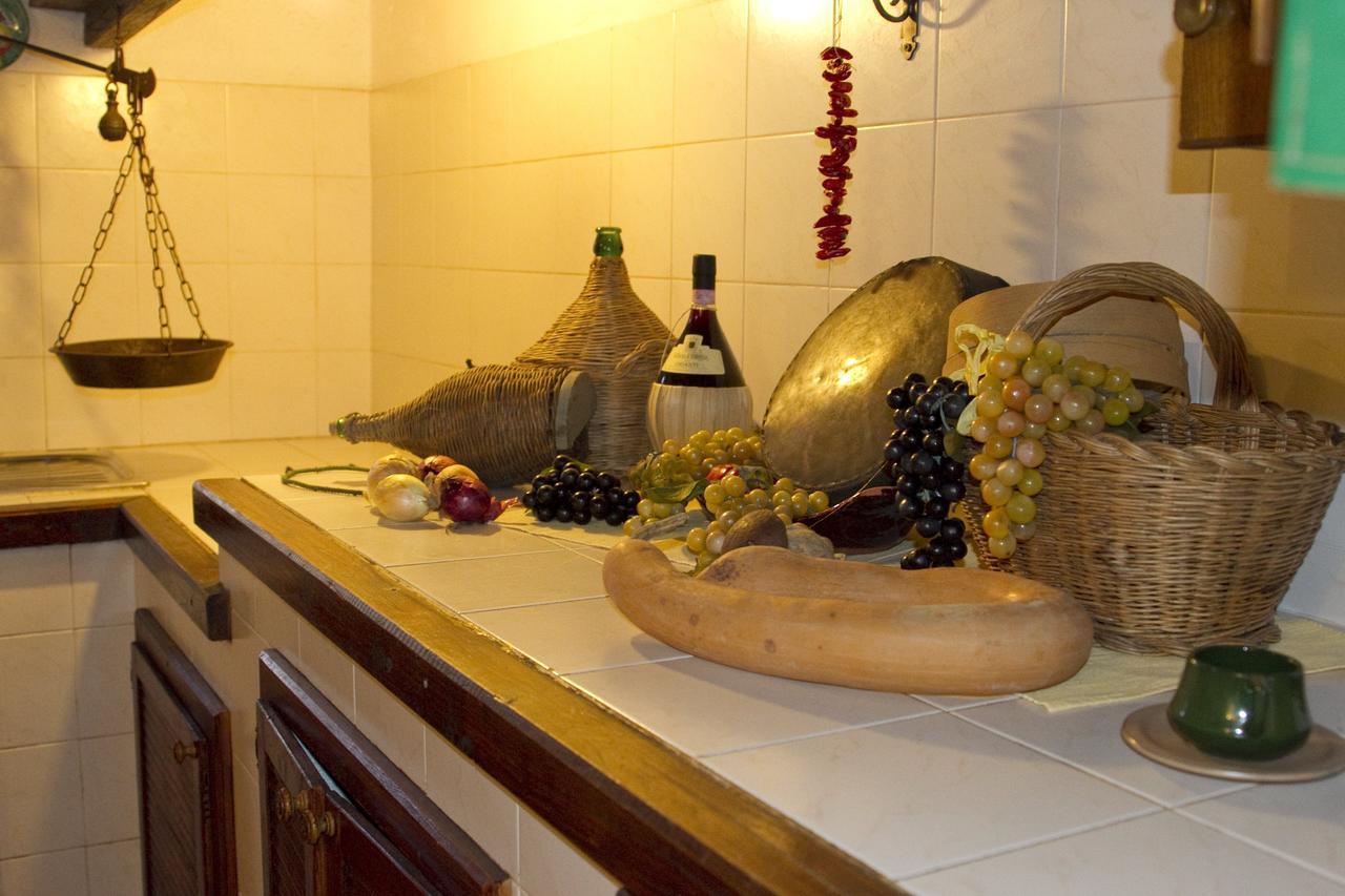 Agriturismo Santa Caterina Castelnuovo di Val di Cecina Oda fotoğraf